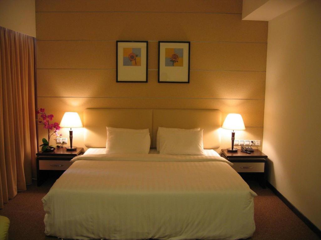 Ritz Garden Hotel Ipoh Exterior foto